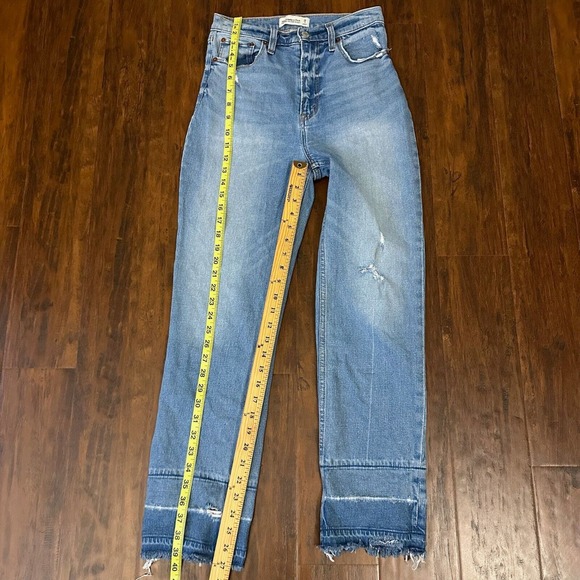 ABERCROMBIE & FITCH Curve Love The Ultra High Rise Ankle Straight Jeans - Picture 11 of 12
